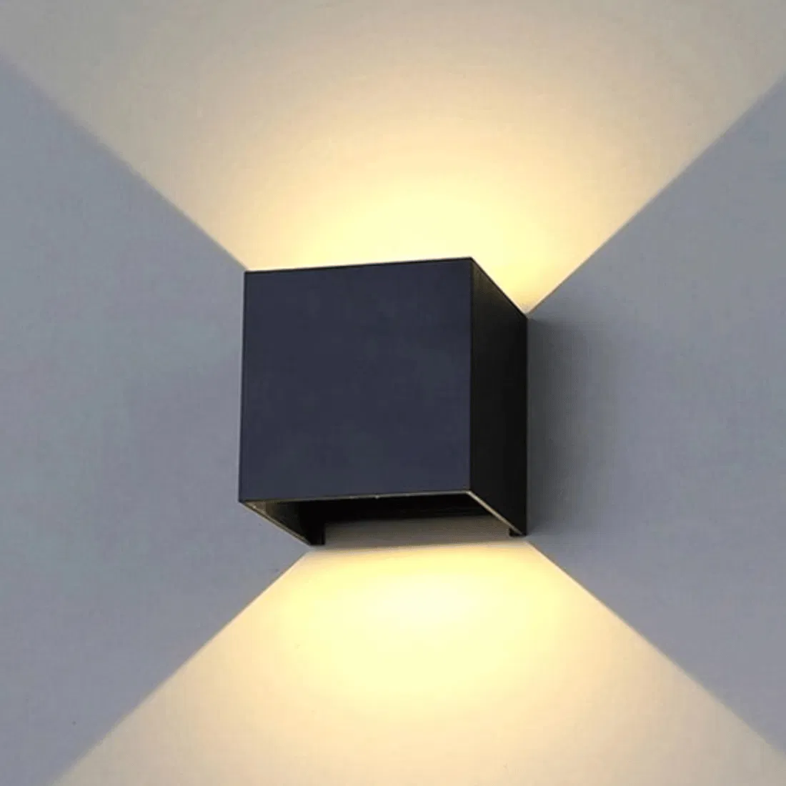 LED Wandlamp – Zwart – Warm Wit – 10x10x10 cm – Voor Binnen & Buiten