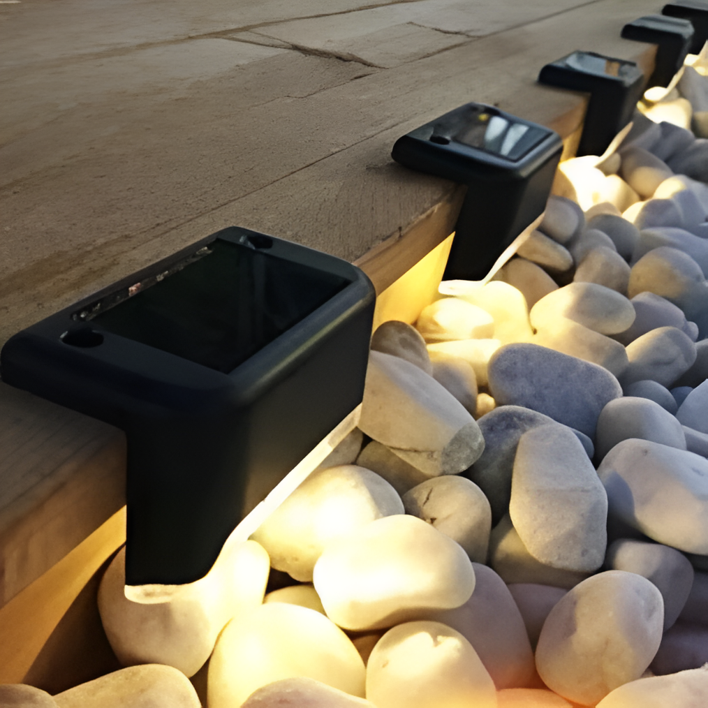 Solar Trapverlichting – Stijlvolle en Functionele Buitenverlichting bestemd voor schutting of trappen