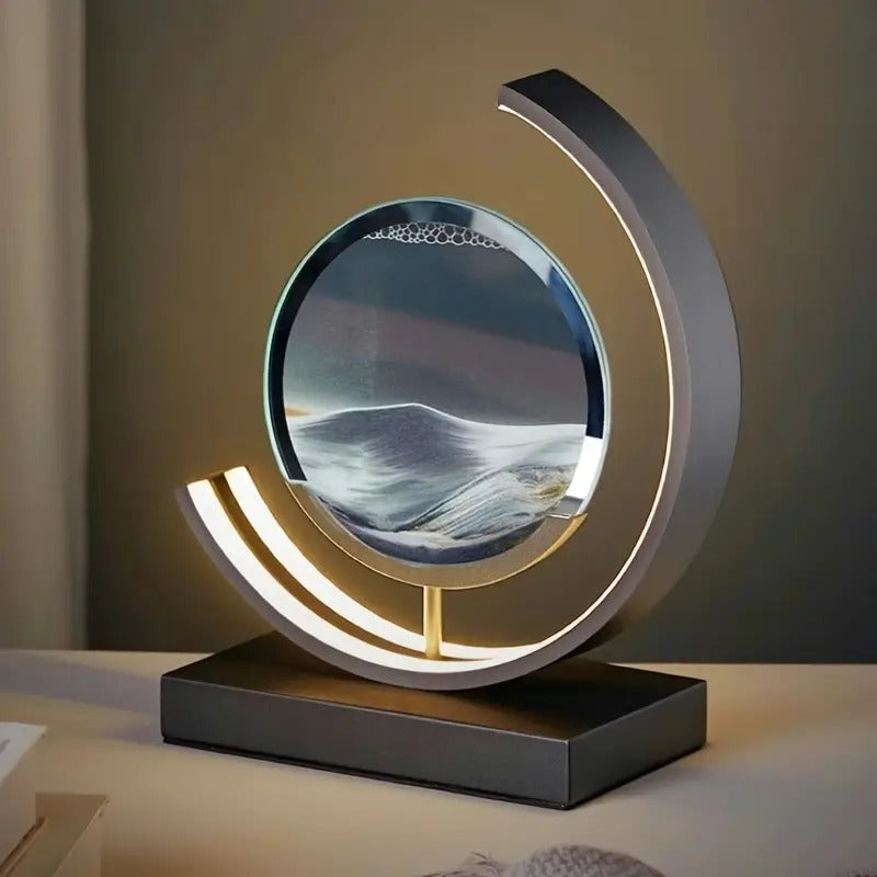 Tafellamp met zandkunst warm licht in interieur