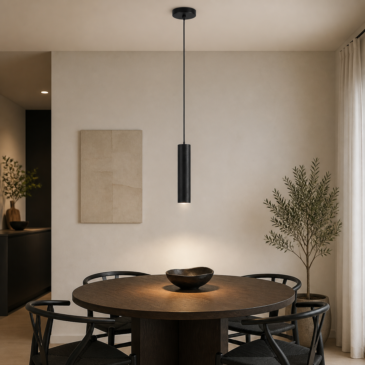 Paris zwart hanglamp boven eettafel