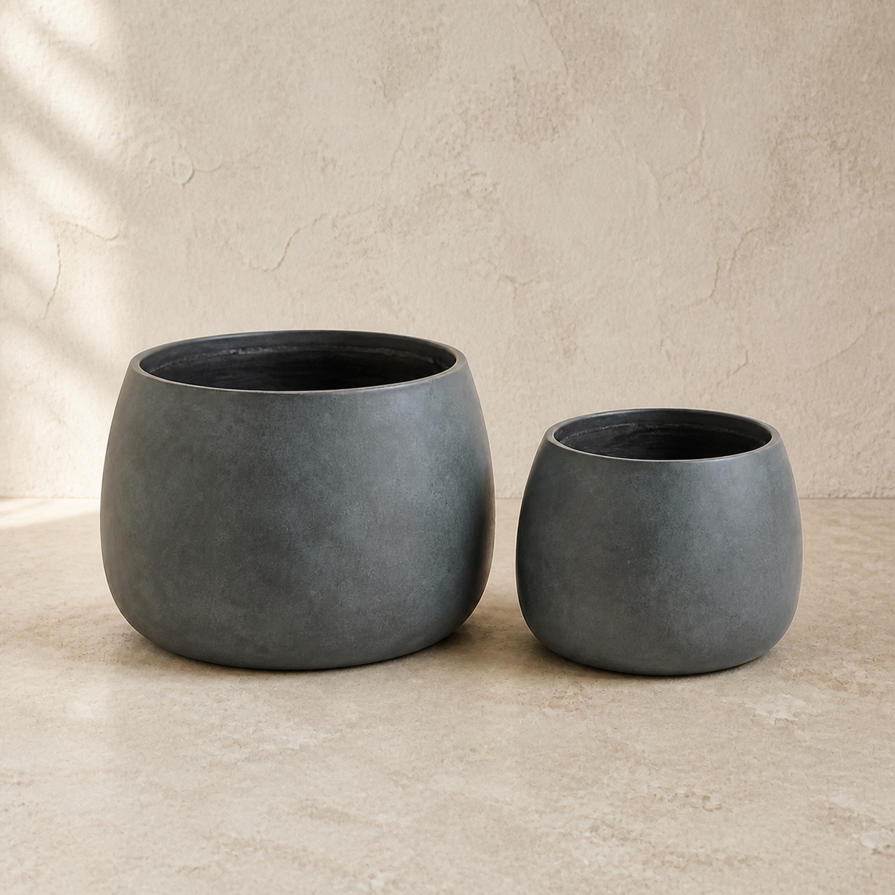 Stanbury bloempotten in warme beige studio